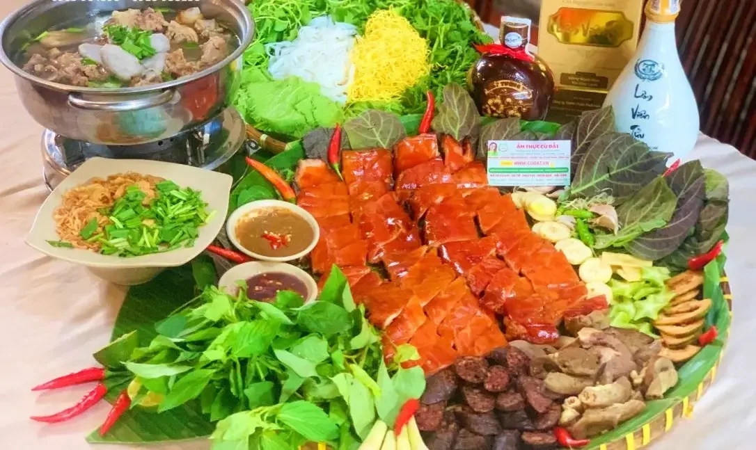 Đi ăn theo nhóm – nên gọi món riêng hay combo?