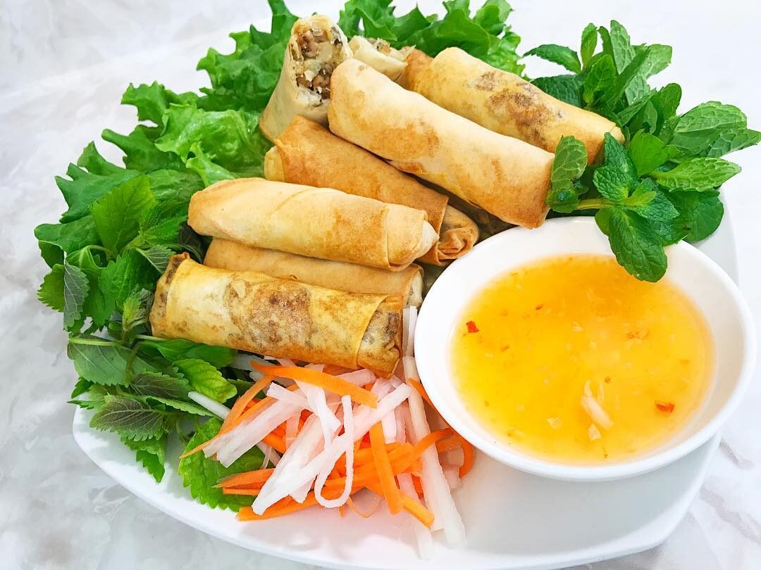 Sự khác biệt giữa ẩm thực Pháp và ẩm thực Việt Nam